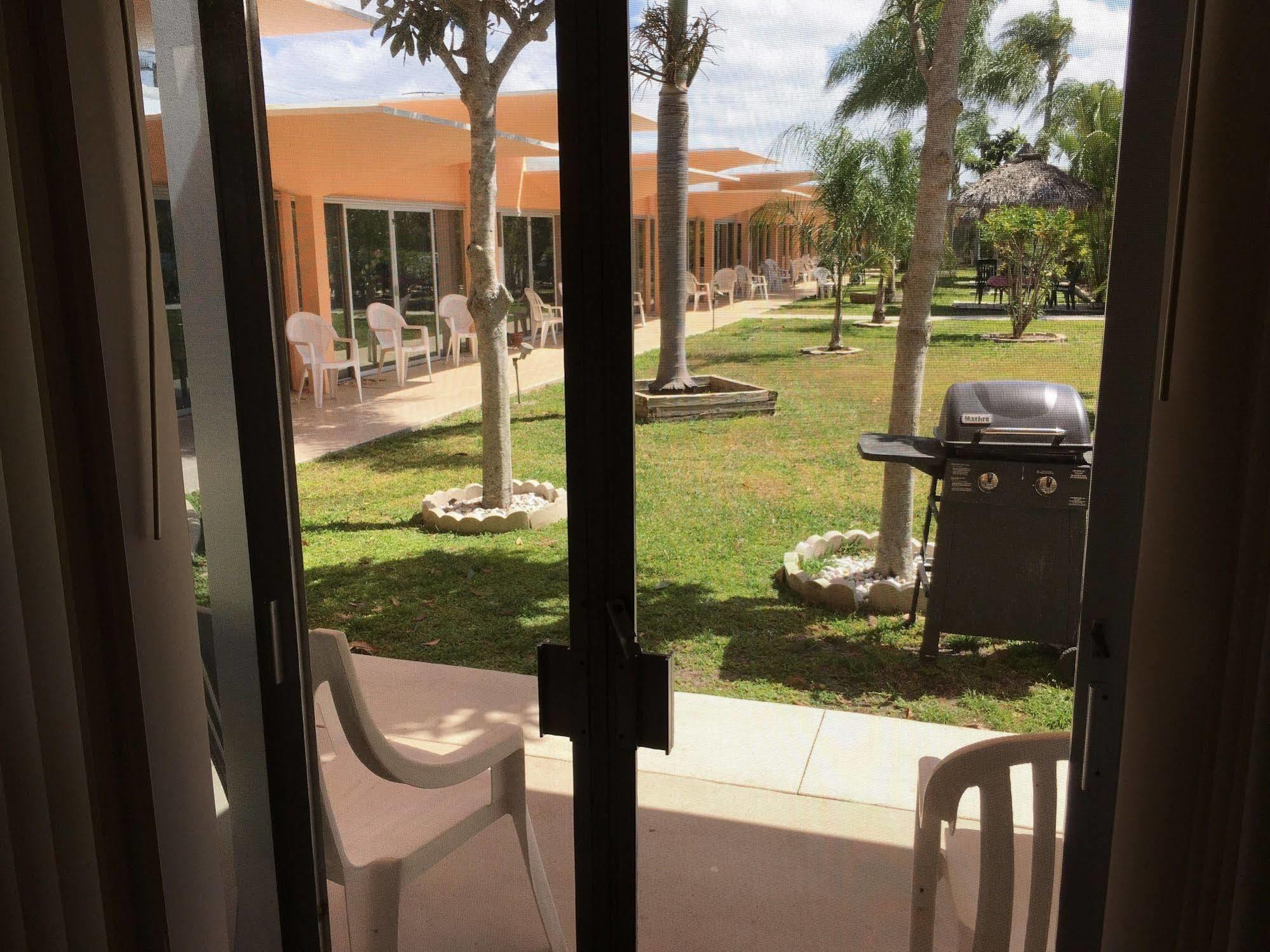 Motel Warm Mineral Springs