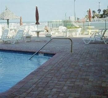 Shores Club Hotel 3*