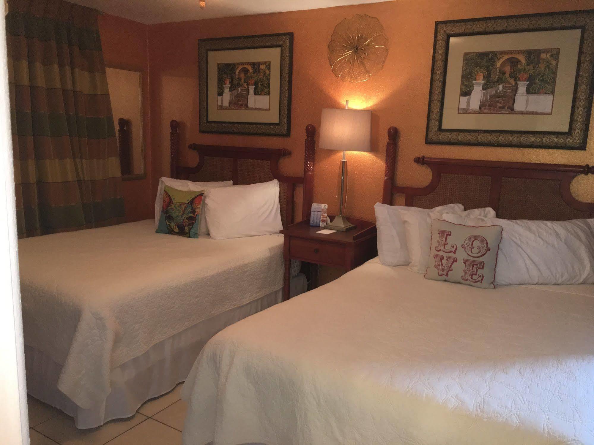 Beach House Cabanas 5*