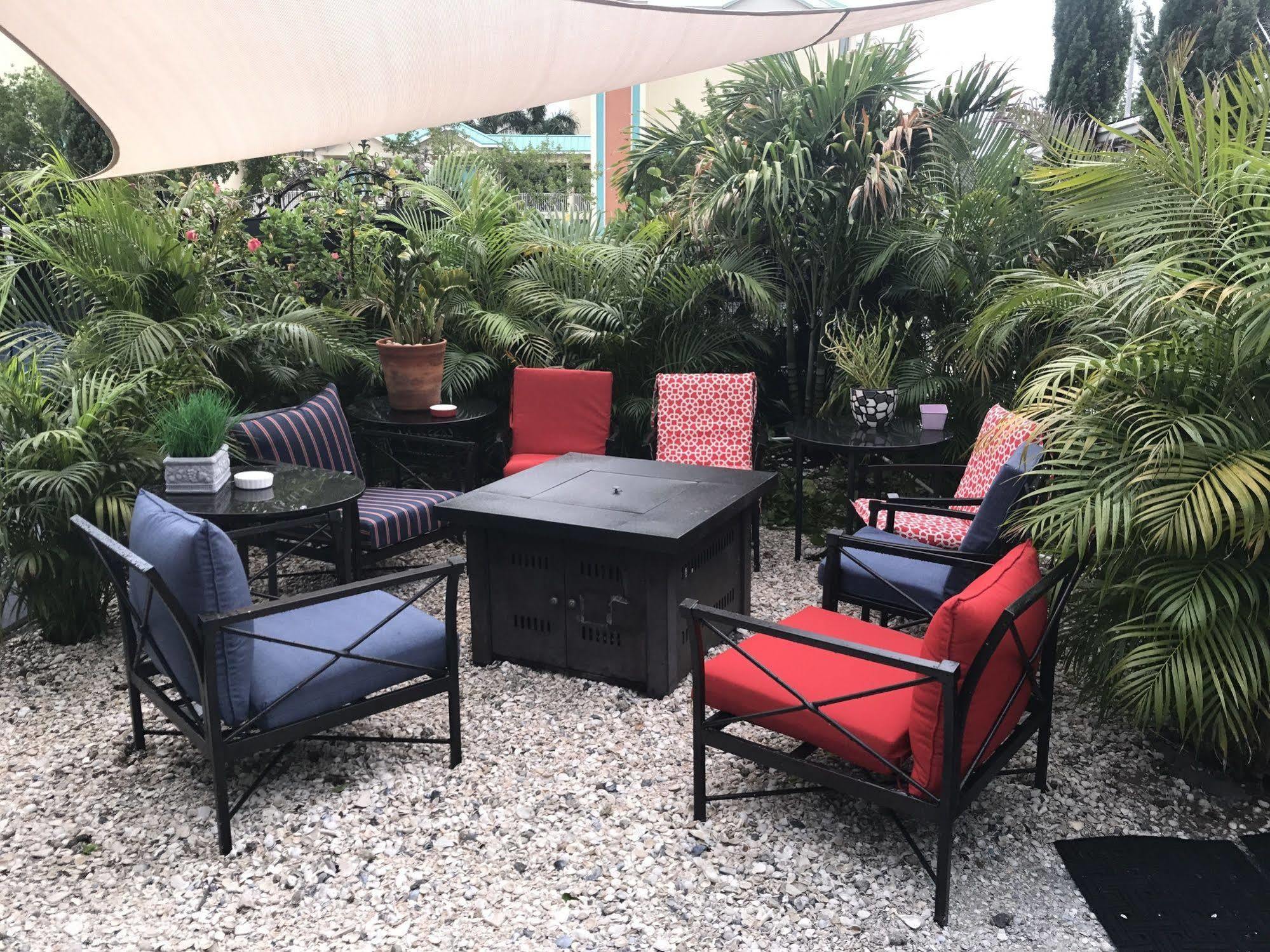 Beach House Cabanas Hotel Treasure Island