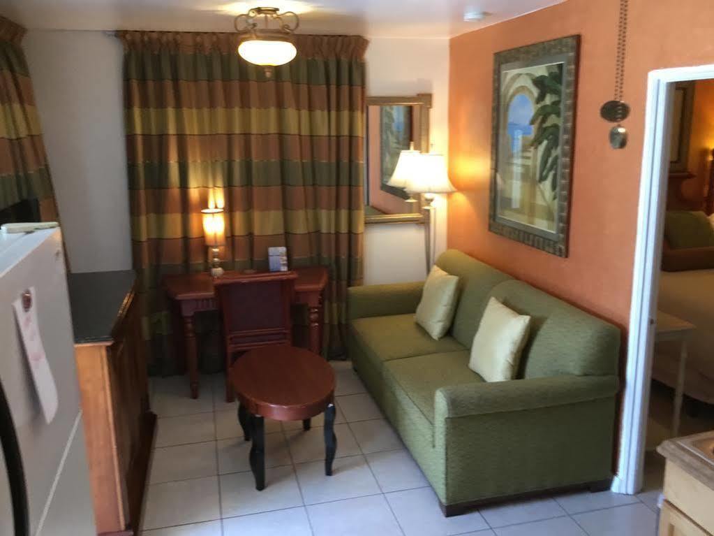 Hotel Beach House Cabanas