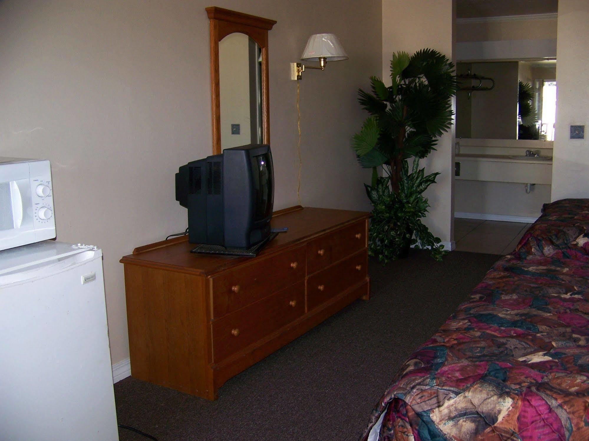 Emerald Sands Hotel