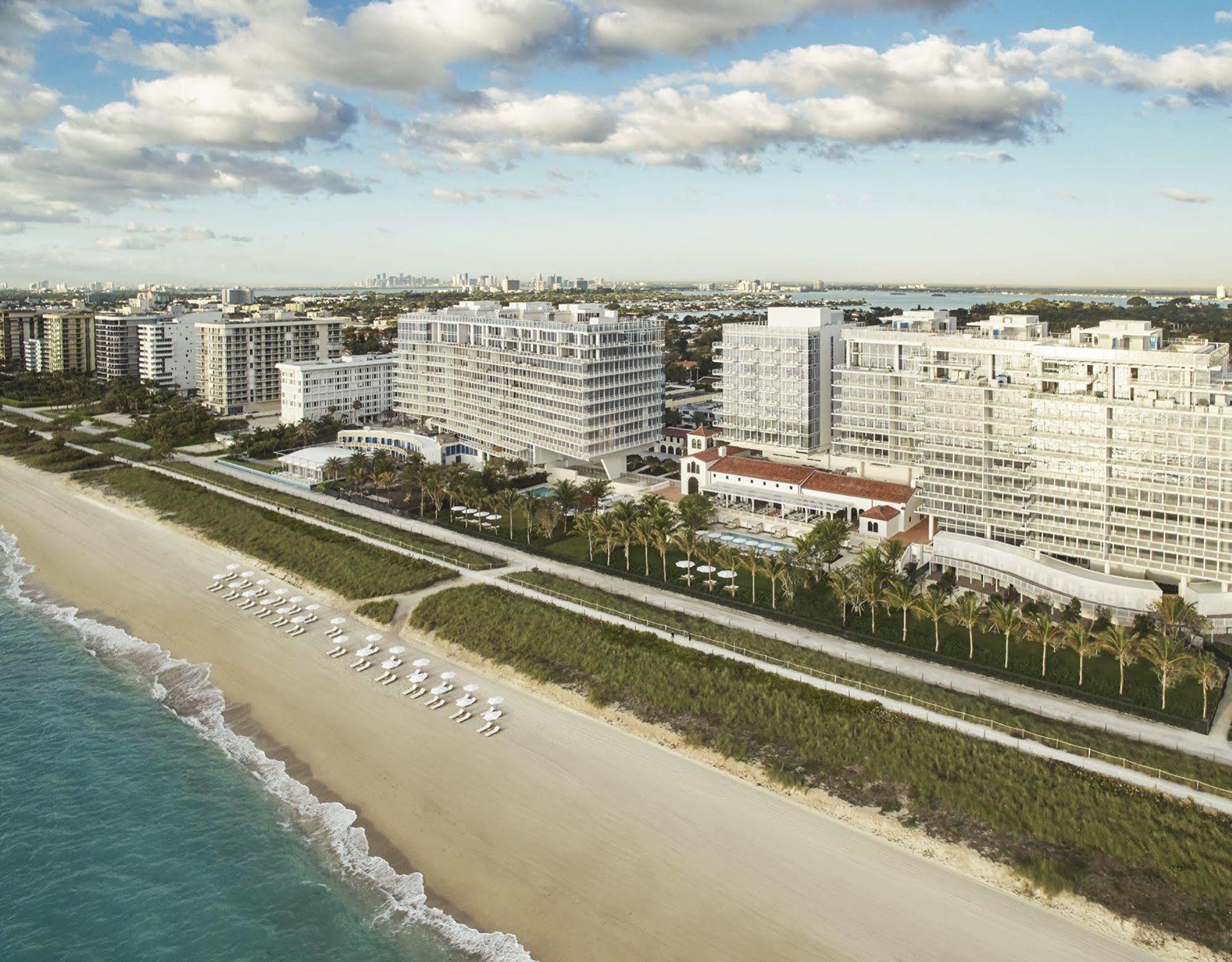 Four Seasons At The Surf Club Hotel