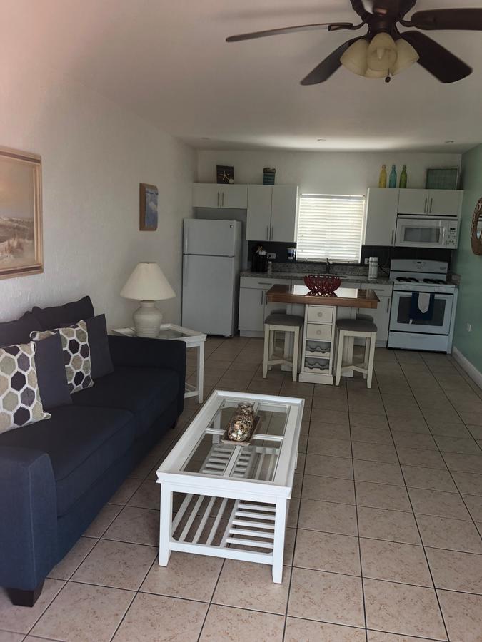 Edgewater Motel 2*