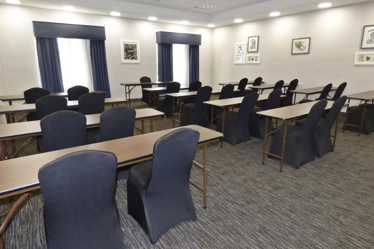 Country & By Radisson, Tampa-brandon, Fl Hotel 3*