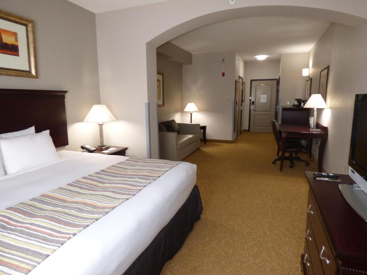 Country & By Radisson, West, Fl Hotel 3*