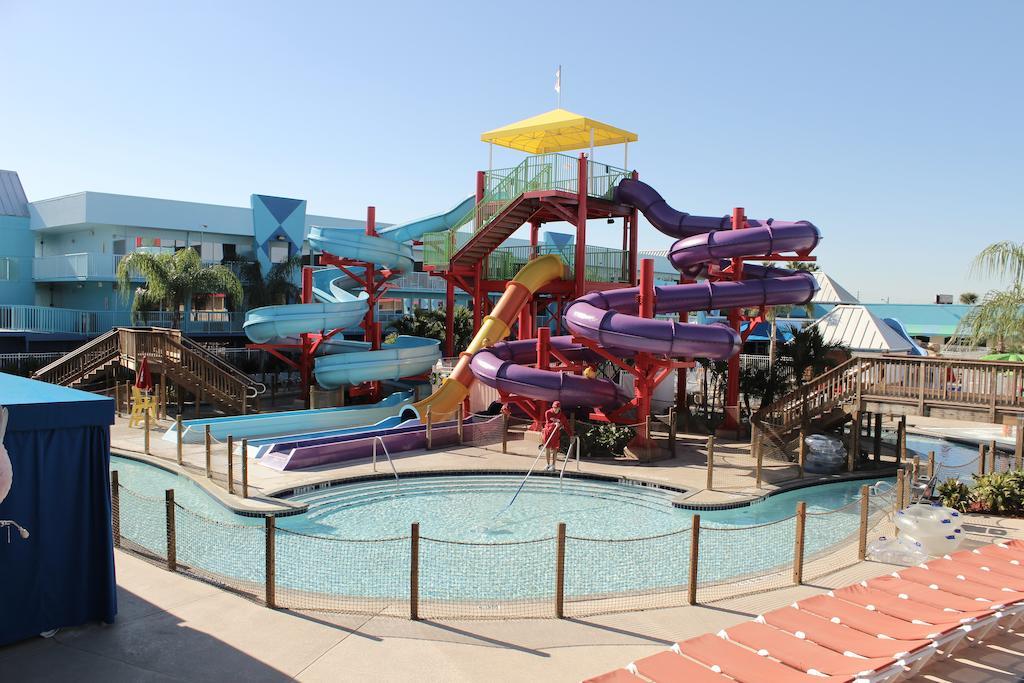Ramada By Wyndham Flamingo Water Park Hotel 3*