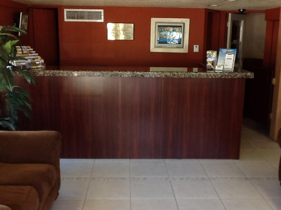 Motel America's & Lauderdale North 2*