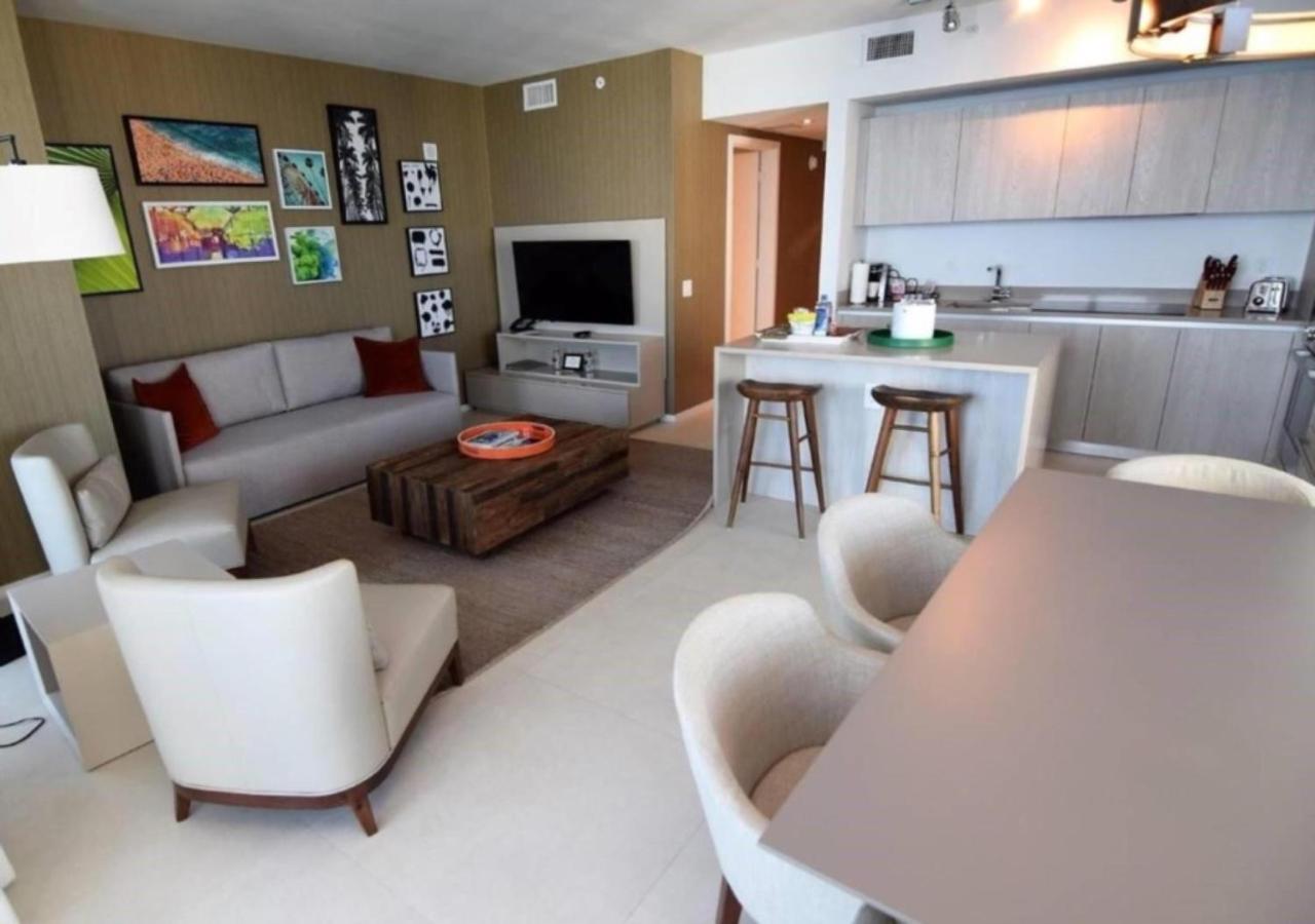 Contemporary Dania Beach