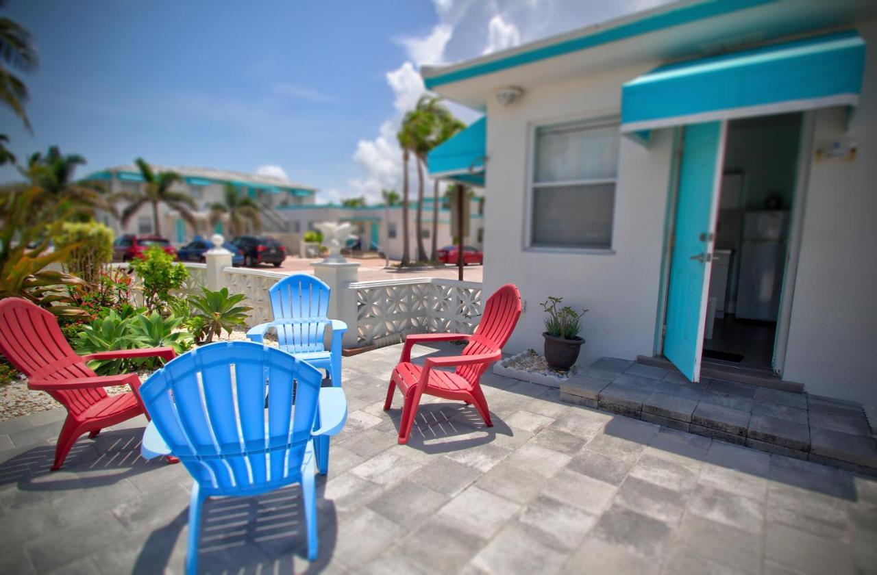 Beachside Boutique 3*