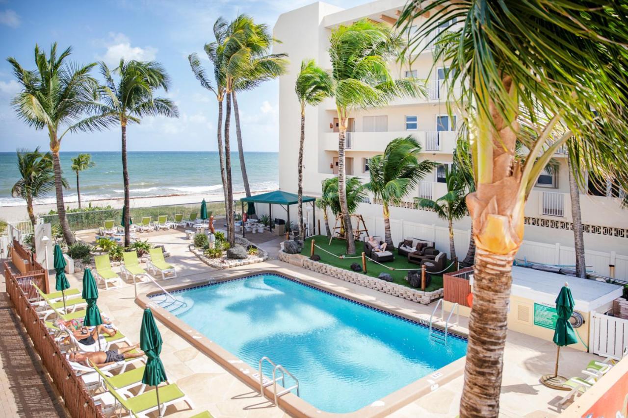 Resort Windjammer And Club