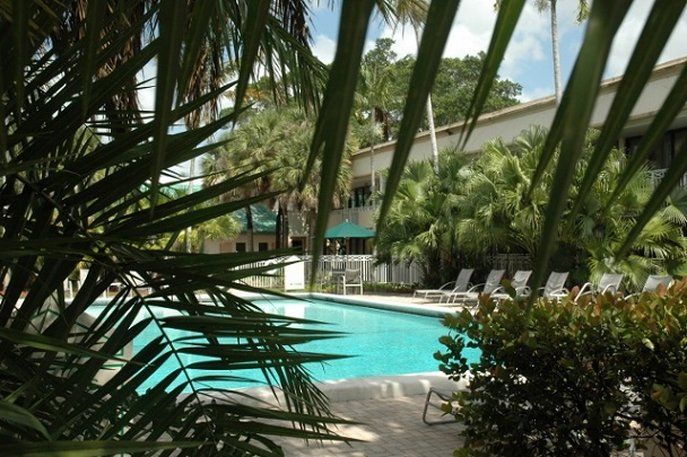 Sawgrass & Conference Center Hotel 2*