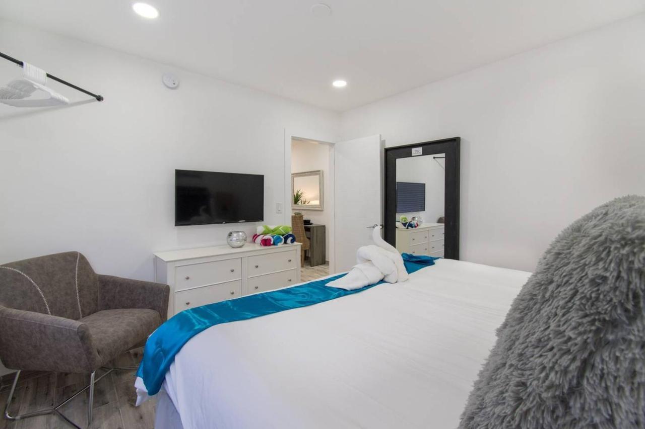 Lovely 1br W Parking Space & Walk To The #7 Apartment *