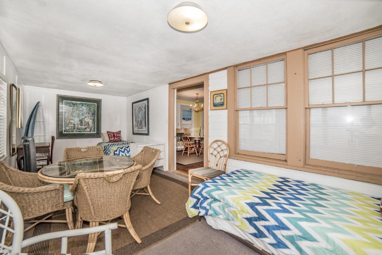 Sun N Fun Beachfront Vacation Apartment Indian Shores