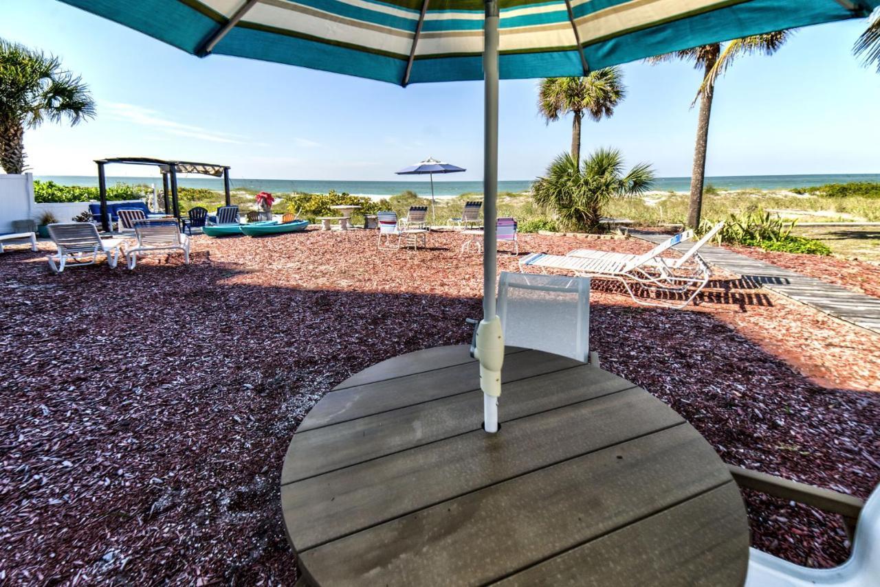 Sun N Fun Beachfront Vacation
