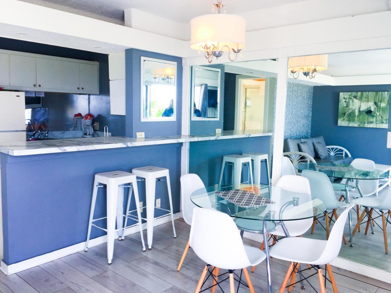 Coral Tides Inn