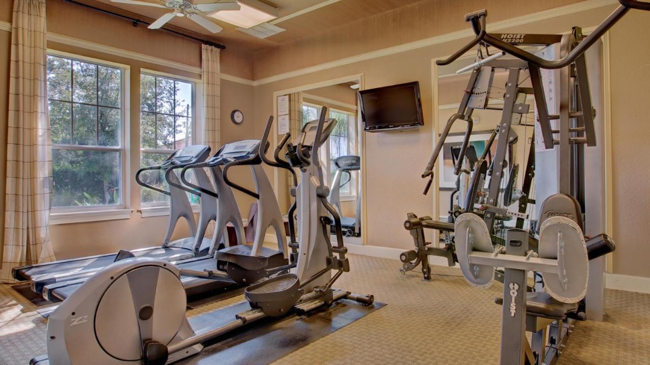 Villa Lincoln Townhome At Lucaya Near *