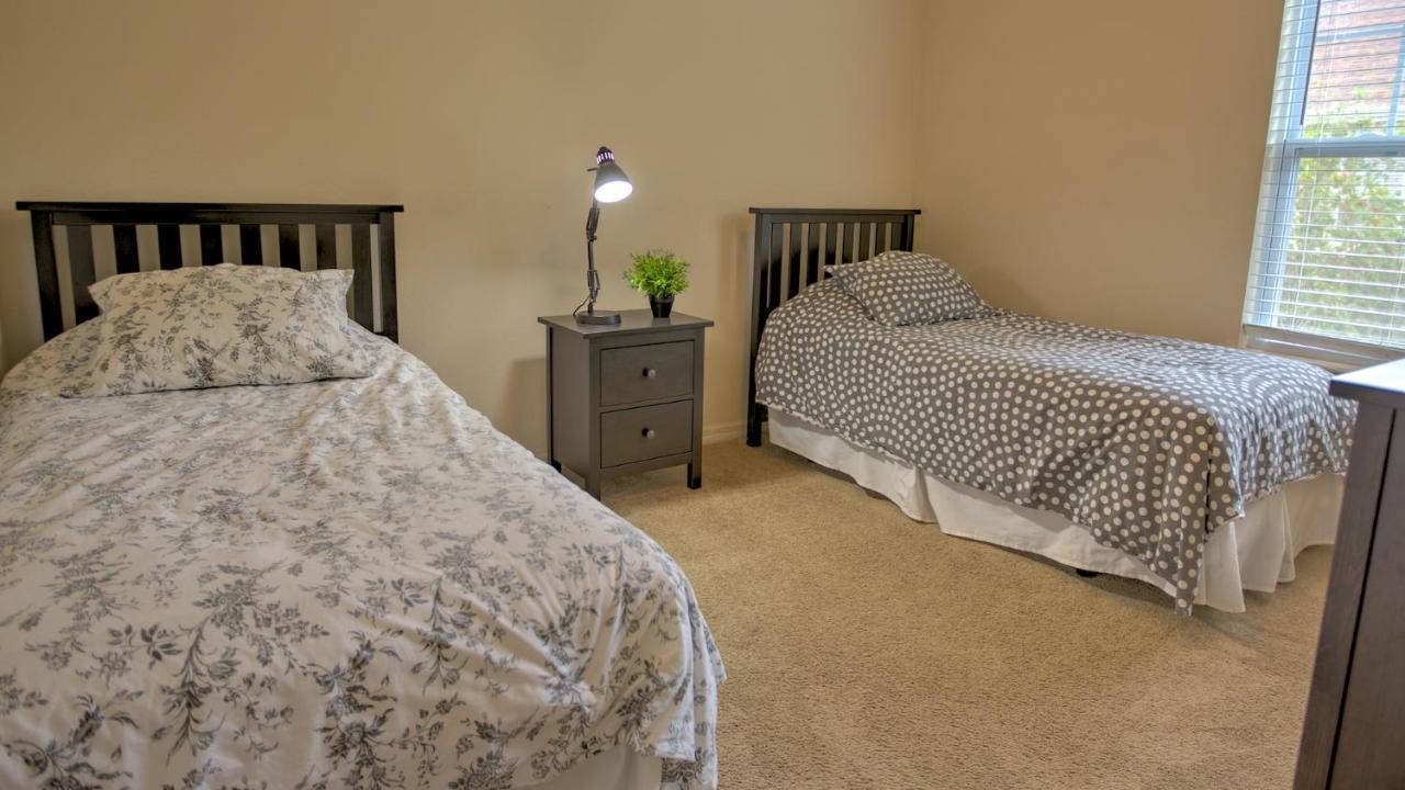 Lincoln Townhome At Lucaya Near *