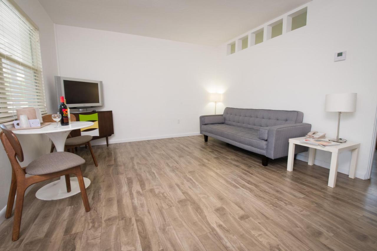 Motel Regency & 2*