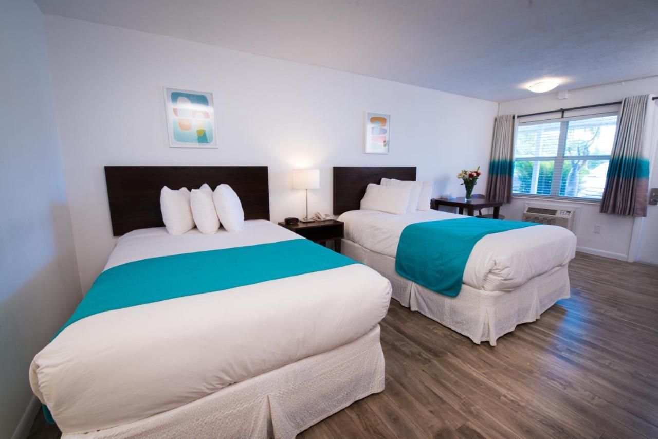 Regency & Motel 2*
