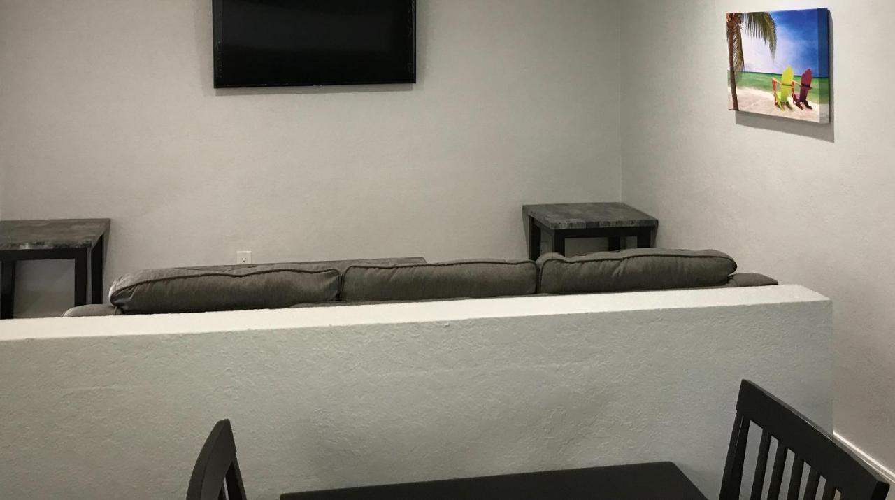 Aparthotel Pompano Breeze