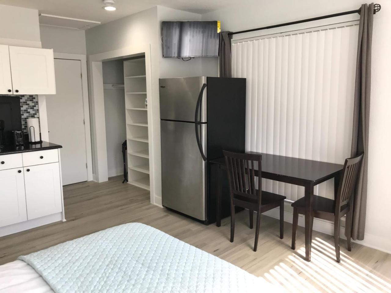 Aparthotel Pompano Breeze