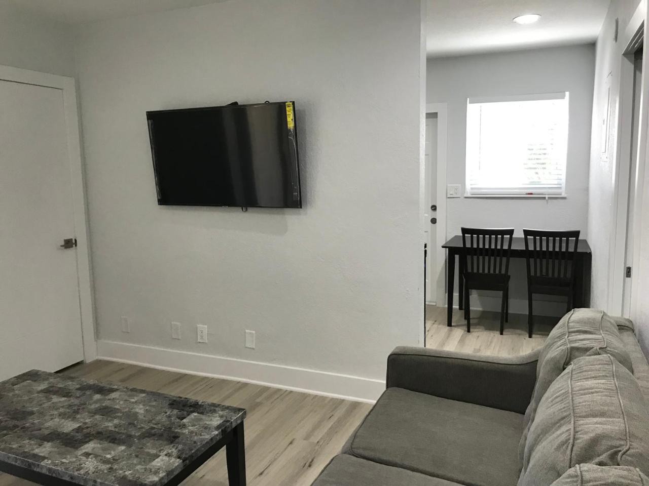 Pompano Breeze Aparthotel 2*