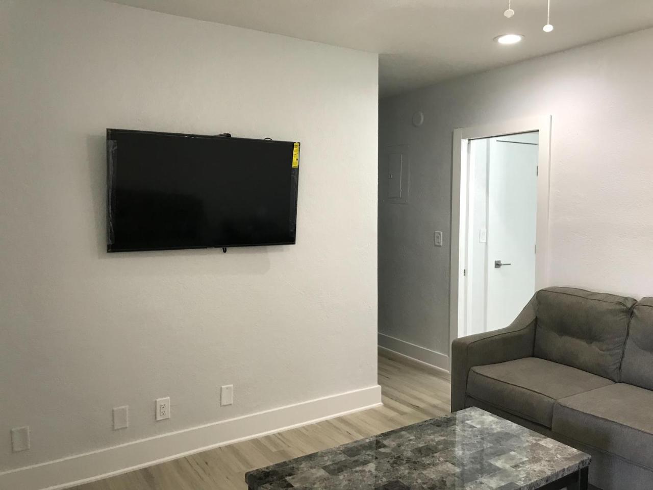 Aparthotel Pompano Breeze 2*