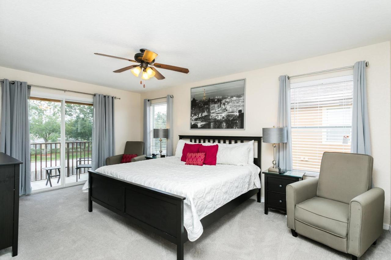 Regal Palms & 302 Apartment *