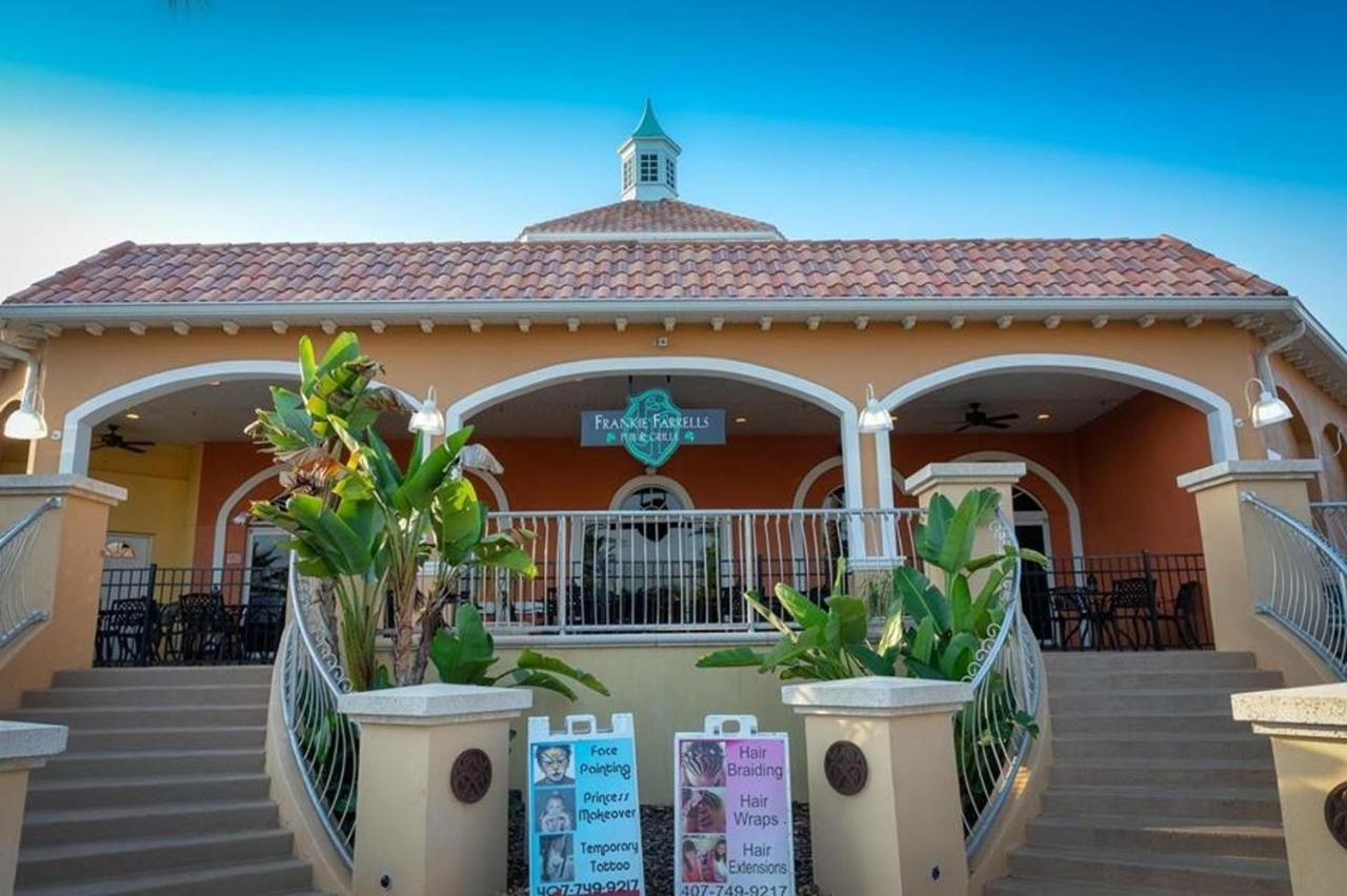 Regal Palms & 302 Apartment