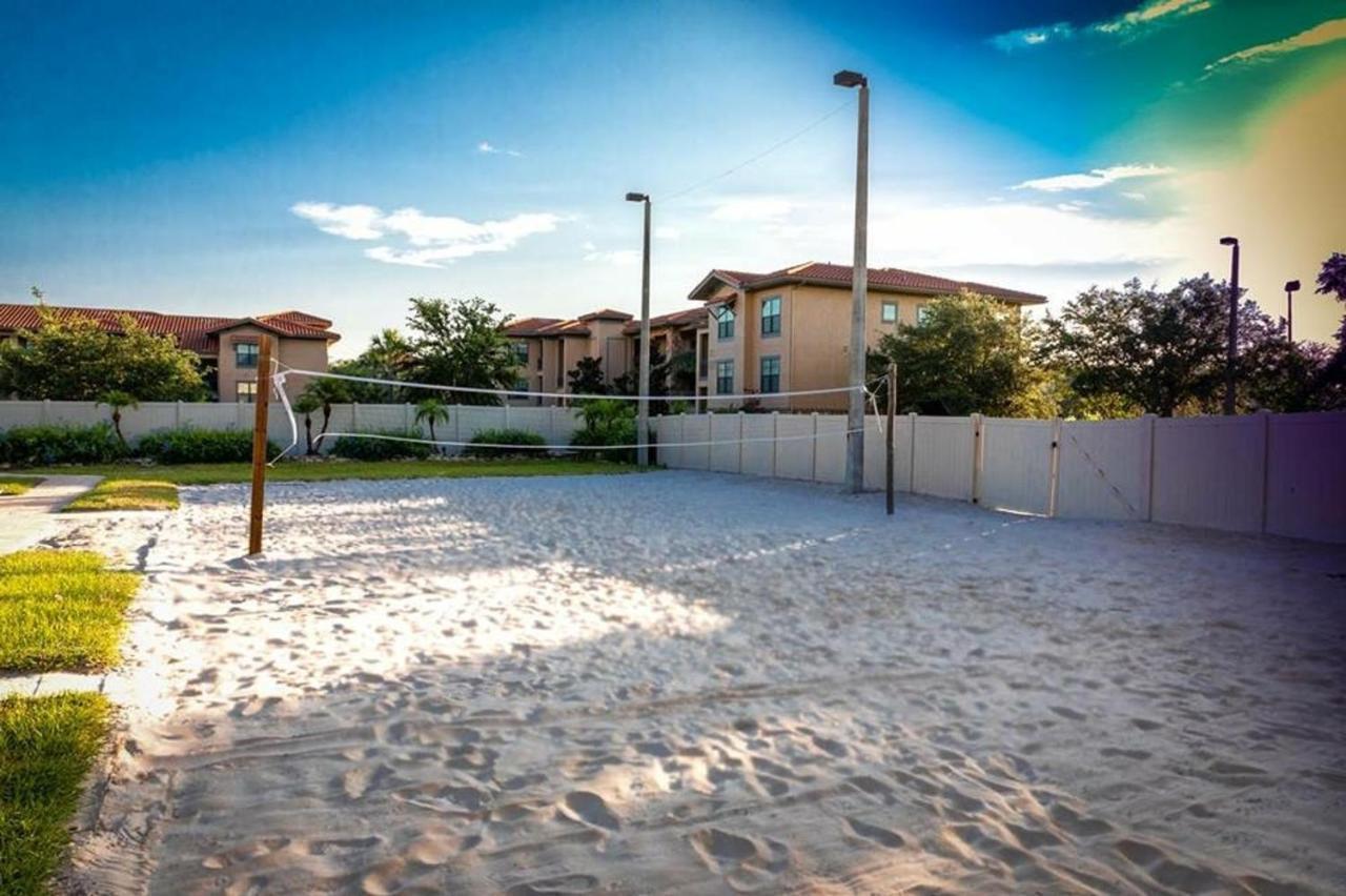 Regal Palms & 302 Apartment *