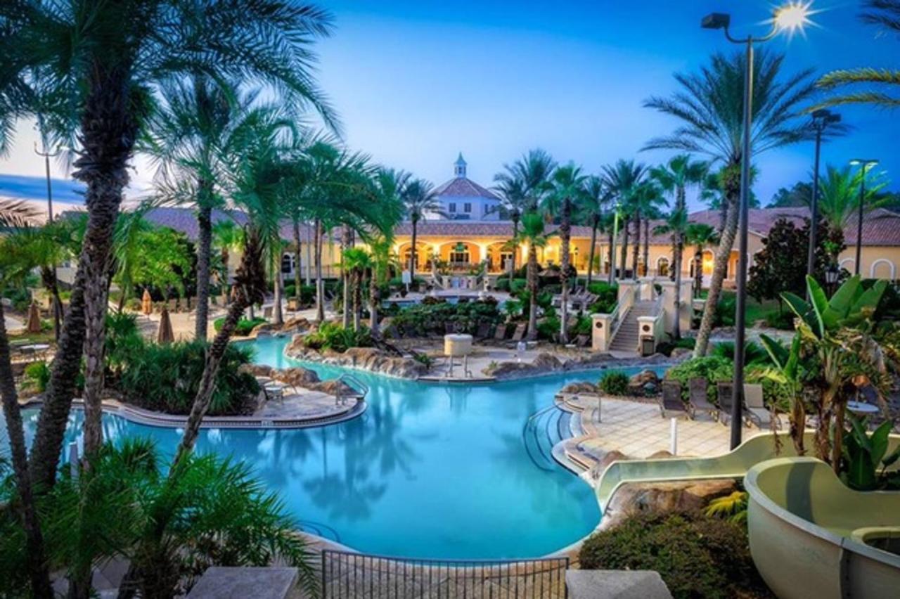 Regal Palms & 302 *