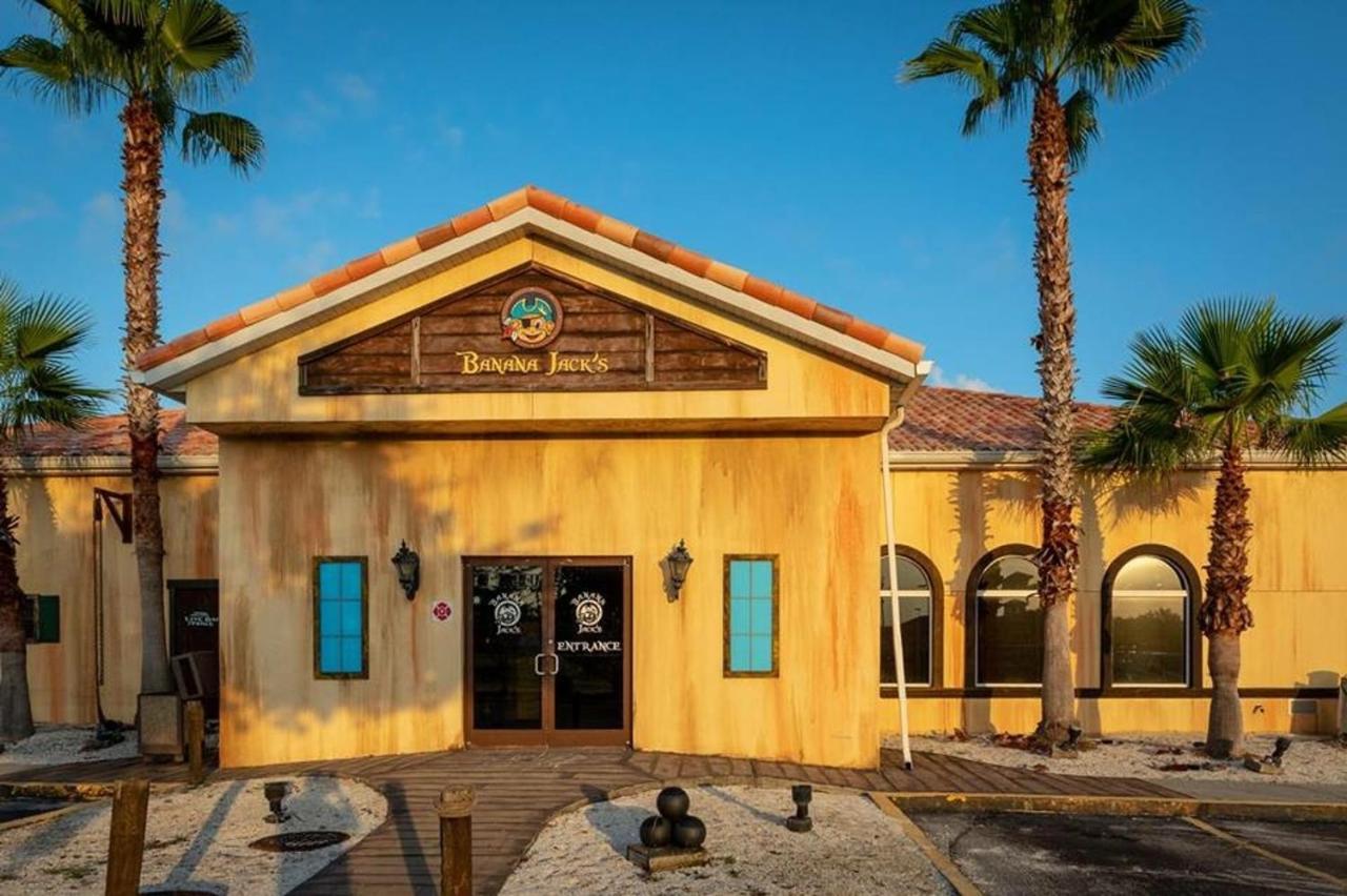 Regal Palms & 302 Four Corners