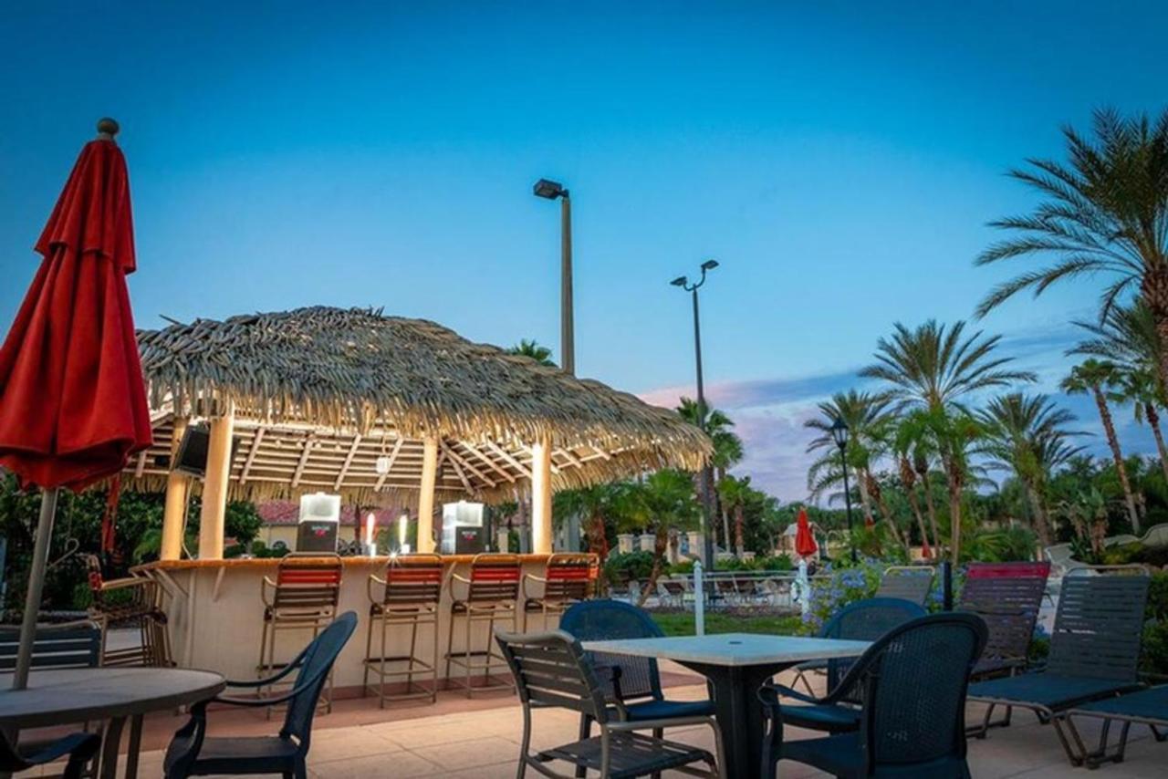 Regal Palms & 302