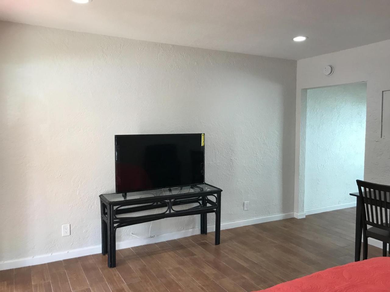 Pompano Breeze 2*