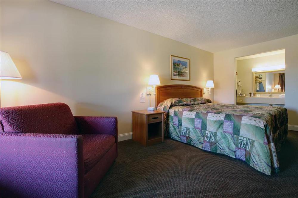 Motel Americas Value Ocean
