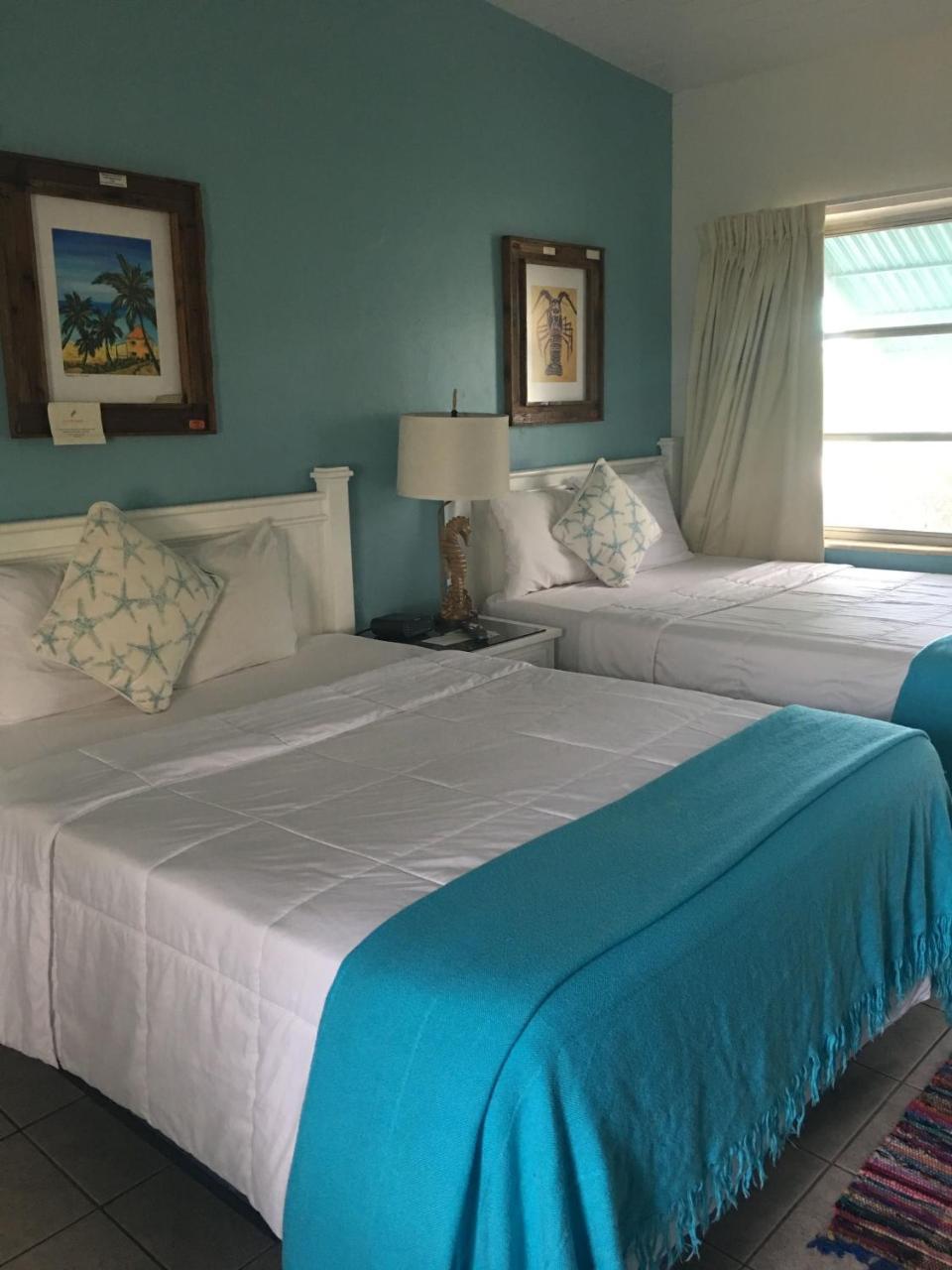 Edgewater Motel