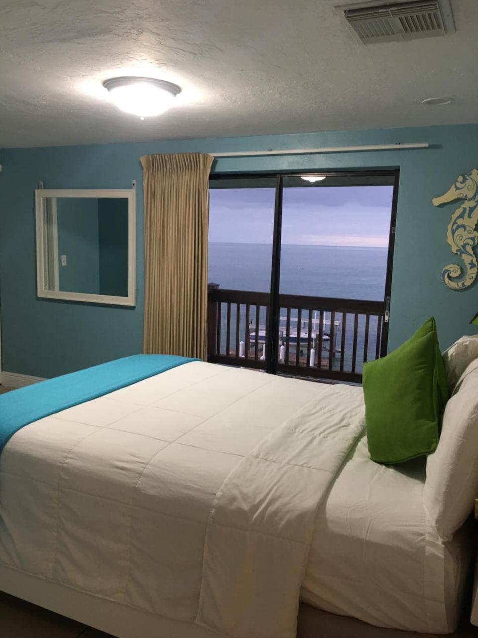 Motel Edgewater 2*
