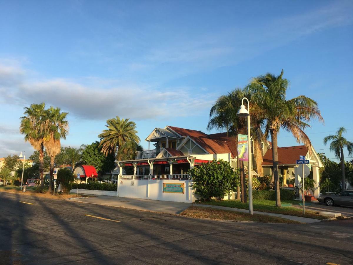 Sea Breeze Manor Bed & Breakfast