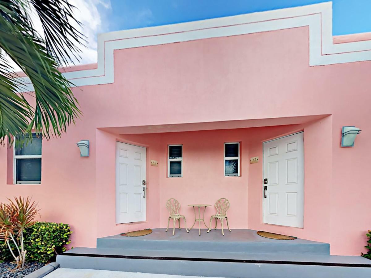 Art Deco Beach Bungalows Holiday home Hollywood