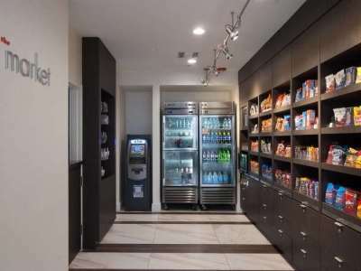 Hotel Courtyard Coral Gables 3*