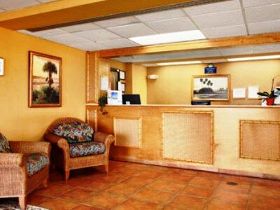 Rodeway Davenport-champions Gate Inn 2*