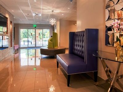 Hotel Days & By Wyndham North Naples Bonita Springs