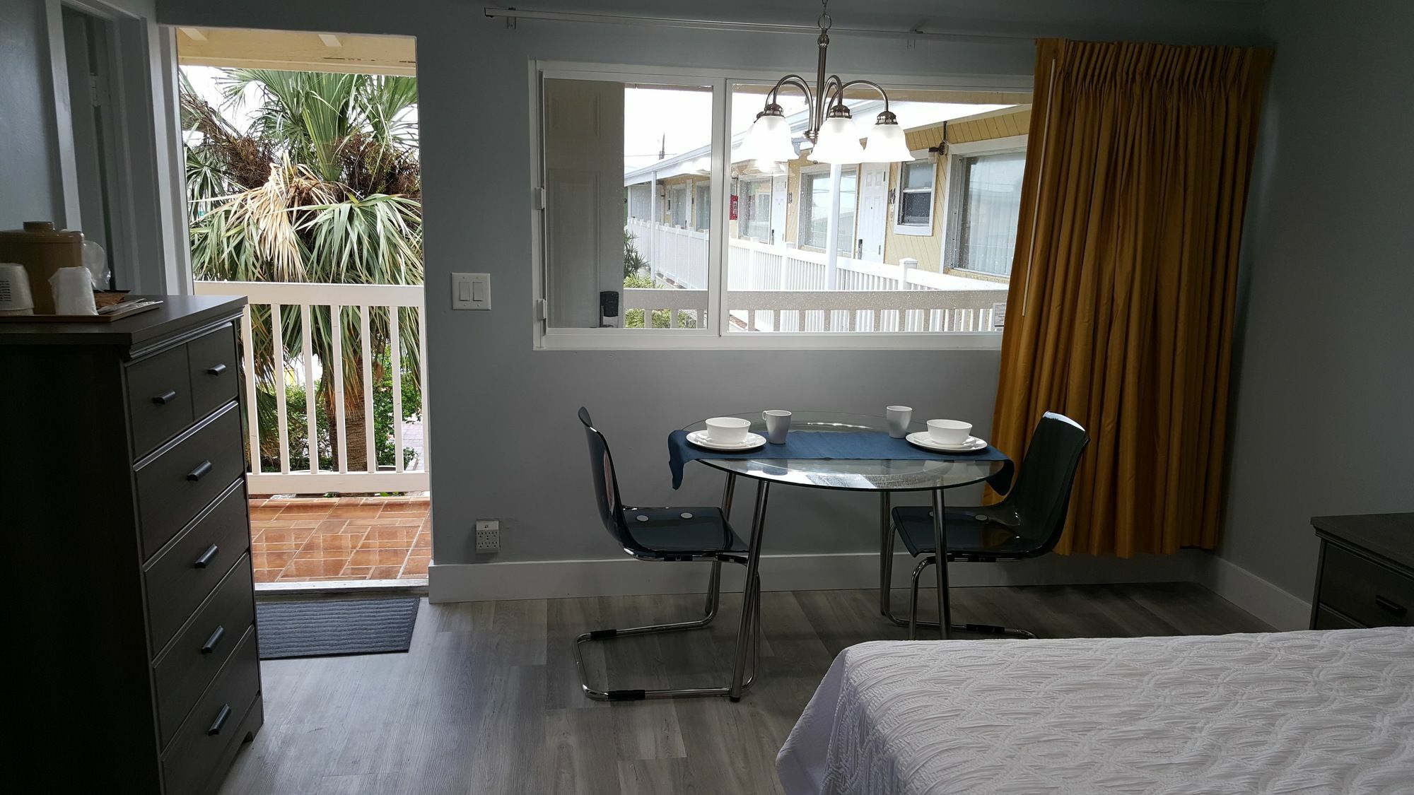 The Palms On Ocean 2*