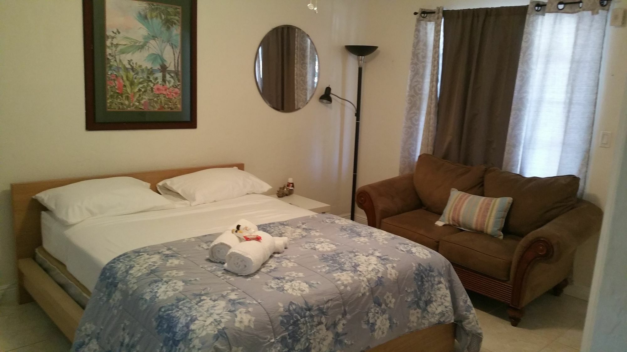 Dania Inn 2*