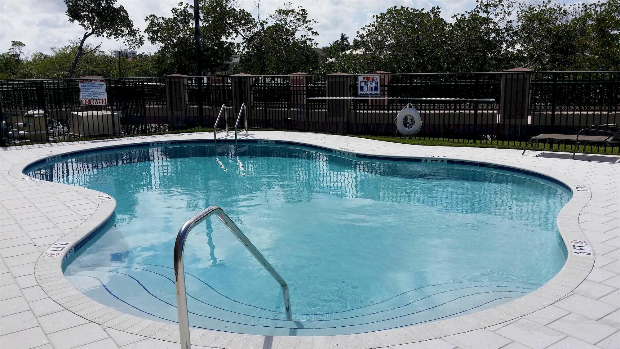 Western Intracoastal 3*