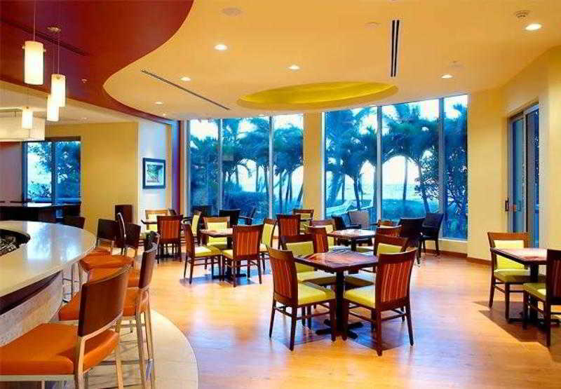 Lauderdale Pompano Beach/oceanfront Hotel