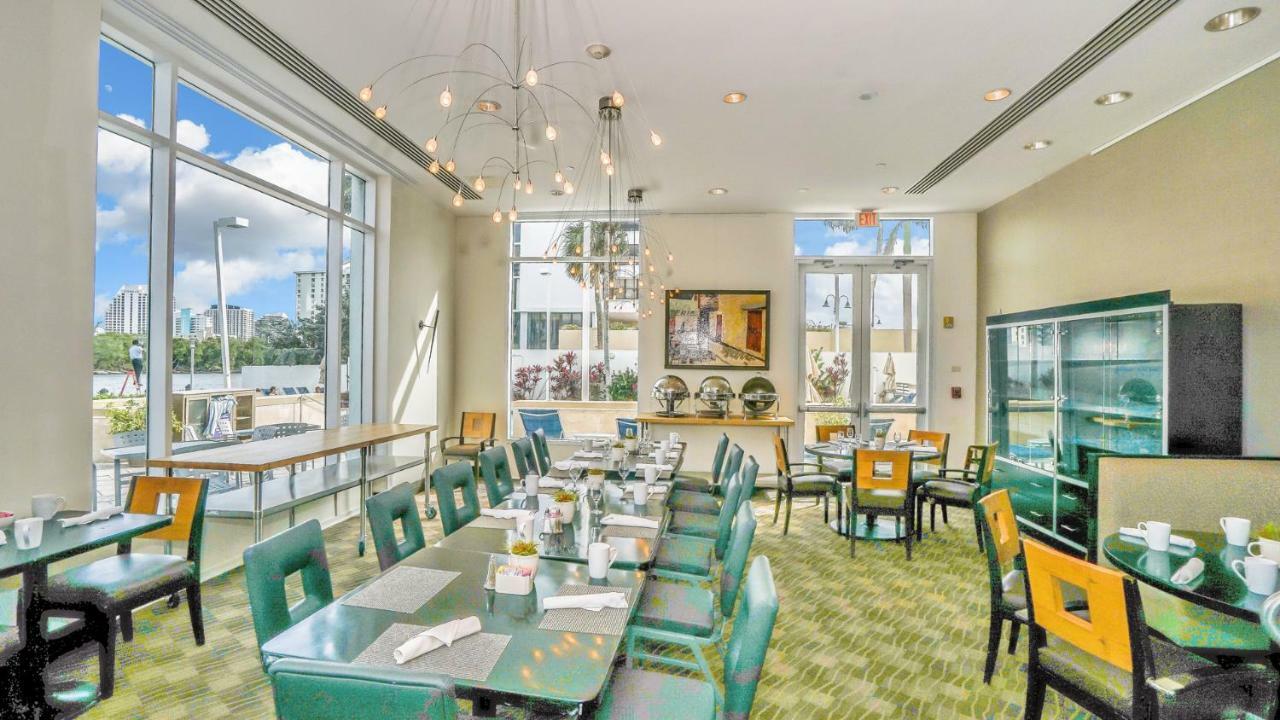 Gallery One - A Doubletree By Hilton Hotel