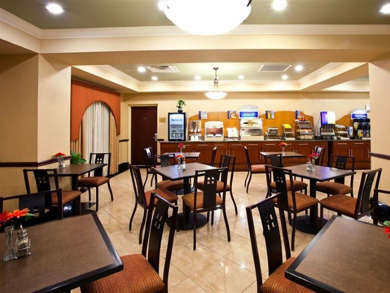 Express Stuart By Ihg 3*