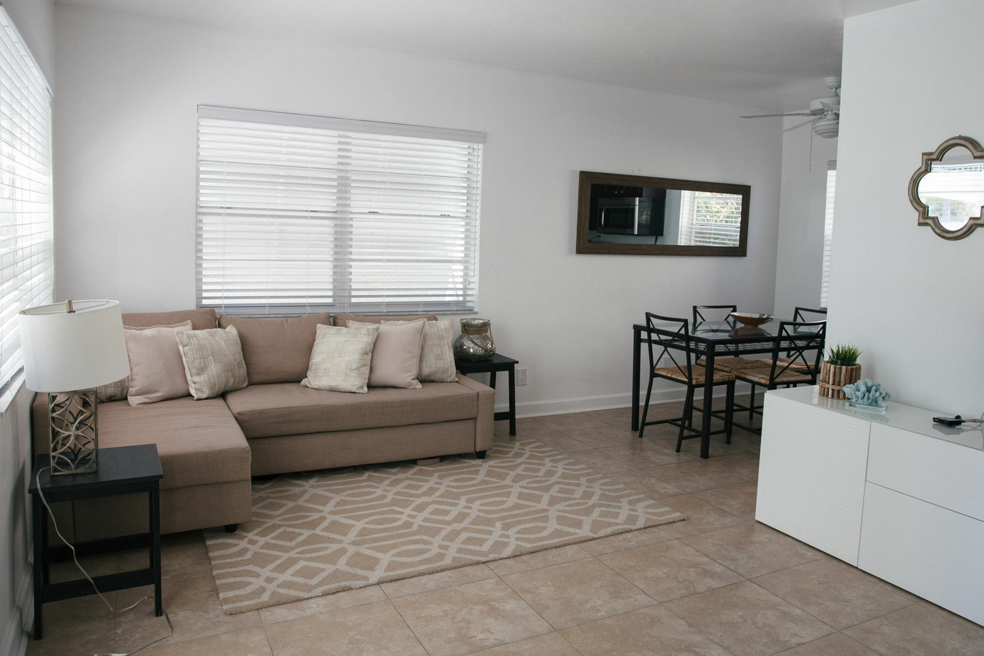 Hotel Makani House 335 Hollywood